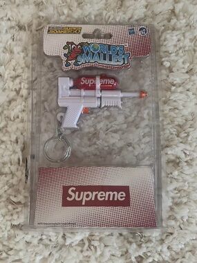 Supreme mini water gun keychain
